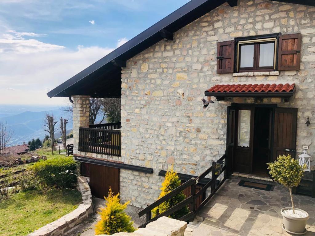 Adrara San RoccoCasa Emy公寓 外观 照片